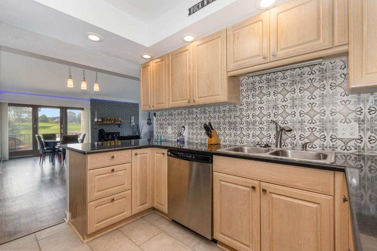 Large, Stunning Elvis Themed Condo,10 Min From Cvg Florence Esterno foto